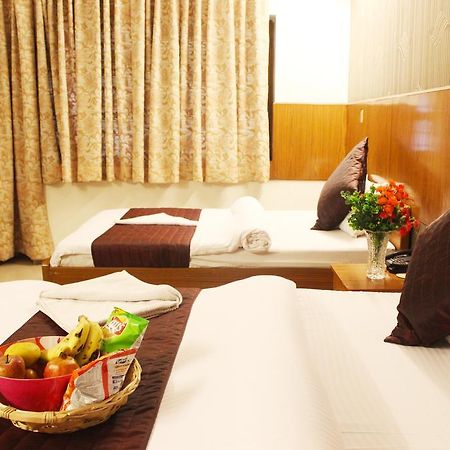 Hotel Delhi Marine Club C6 Vasant Kunj Нью-Дели Экстерьер фото
