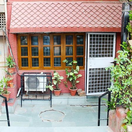Hotel Delhi Marine Club C6 Vasant Kunj Нью-Дели Экстерьер фото