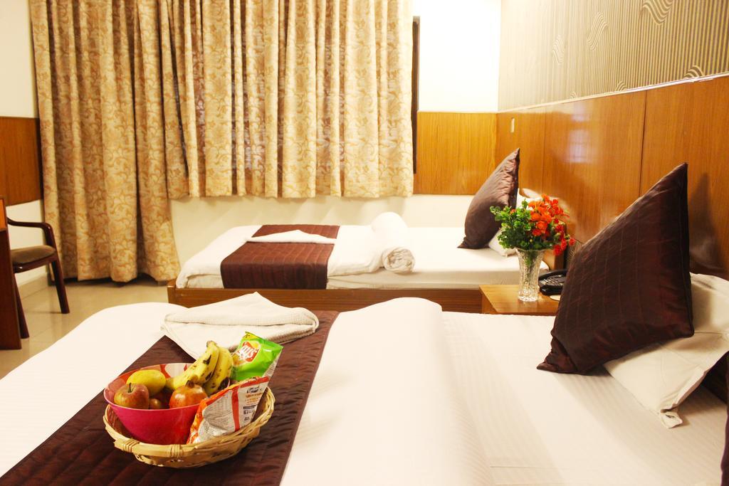 Hotel Delhi Marine Club C6 Vasant Kunj Нью-Дели Экстерьер фото
