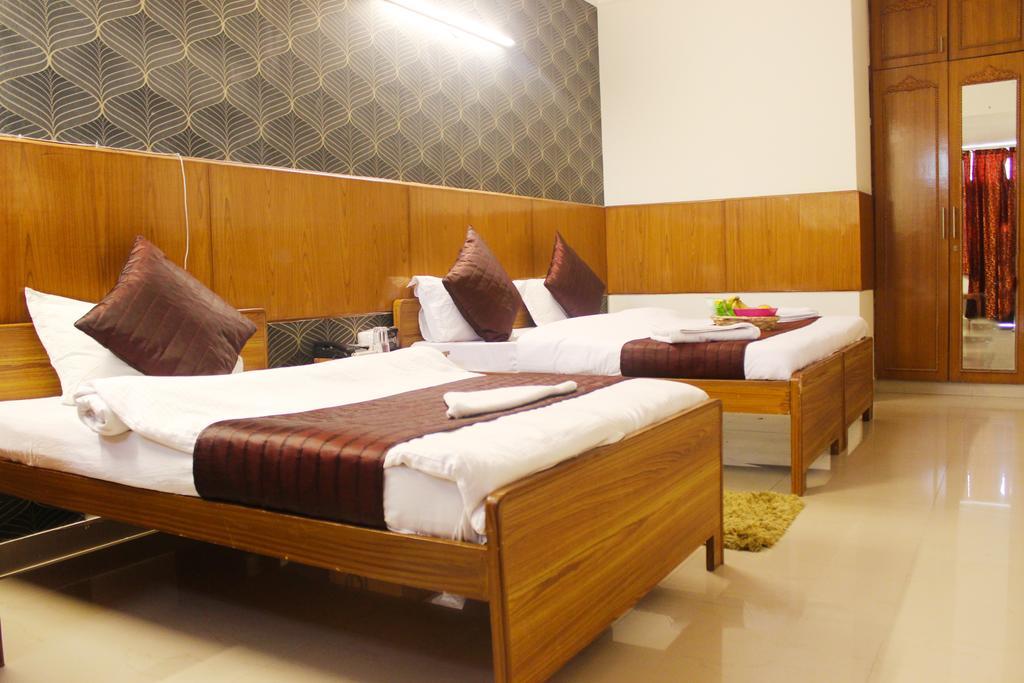 Hotel Delhi Marine Club C6 Vasant Kunj Нью-Дели Экстерьер фото